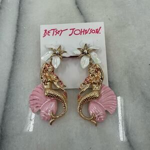 NWT Betsy Johnson mermaid earrings